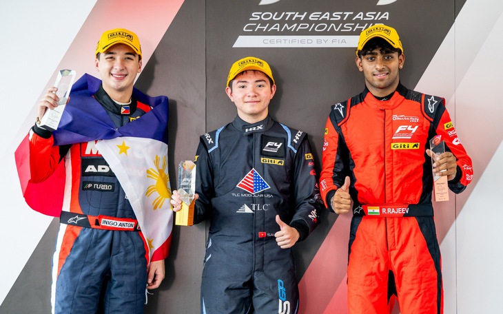 Sawer Hoàng Đạt - người chạy đầu gió với lá cờ đỏ sao vàng - Ảnh 2.