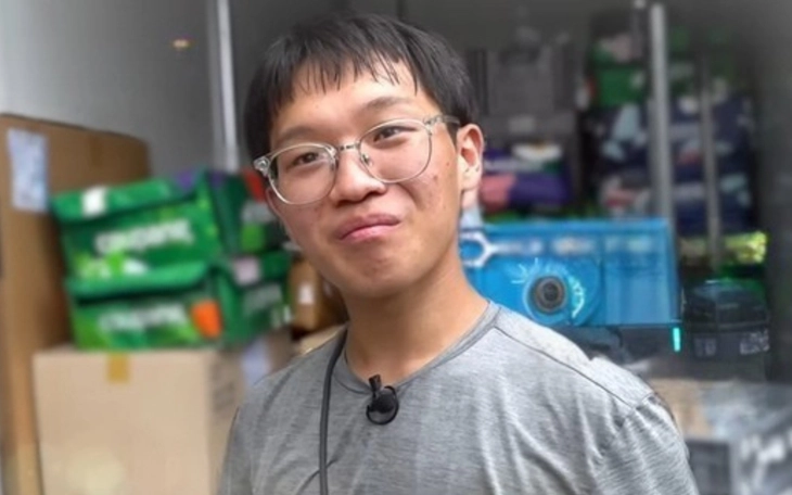 'Chủ tịch giả nghèo': Làm shipper nhưng sở hữu 10 căn nhà, 4 chiếc xe sang - Ảnh 5.