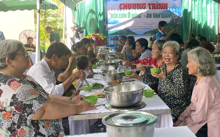 100 bữa sáng từ tâm - Ảnh 2.