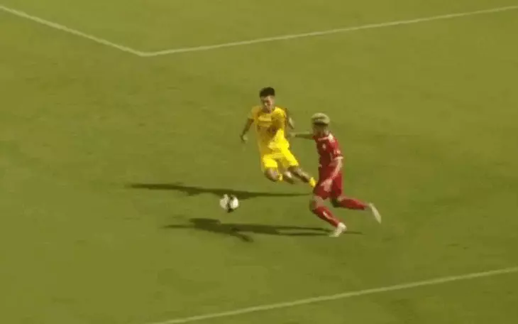 Bảng xếp hạng V-League vòng 4: CLB Ninh Bình dẫn đầu, Hoàng Anh Gia Lai đáy bảng - Ảnh 2.