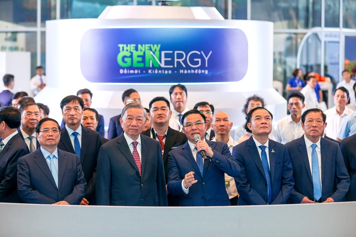 Tổng Bí thư tặng 8 chữ vàng cho Tập đoàn Petrovietnam - Ảnh 1.