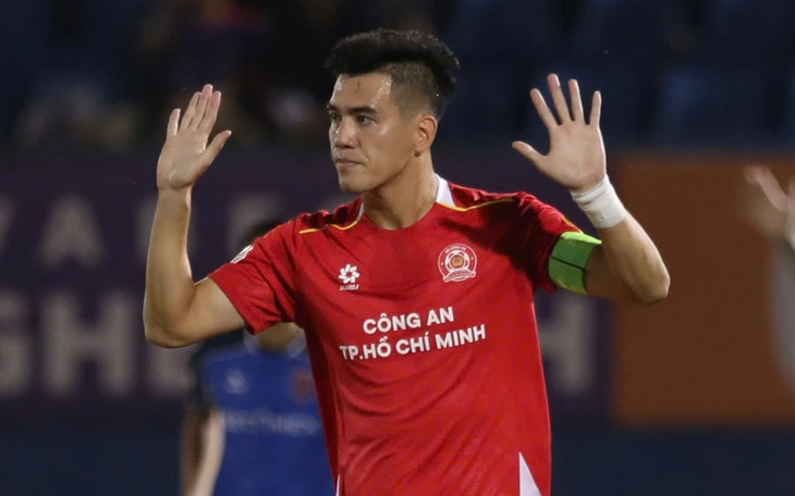 Samcombank đồng cùng CLB bóng đá Công An TP.HCM chinh phục V-League - Ảnh 2.
