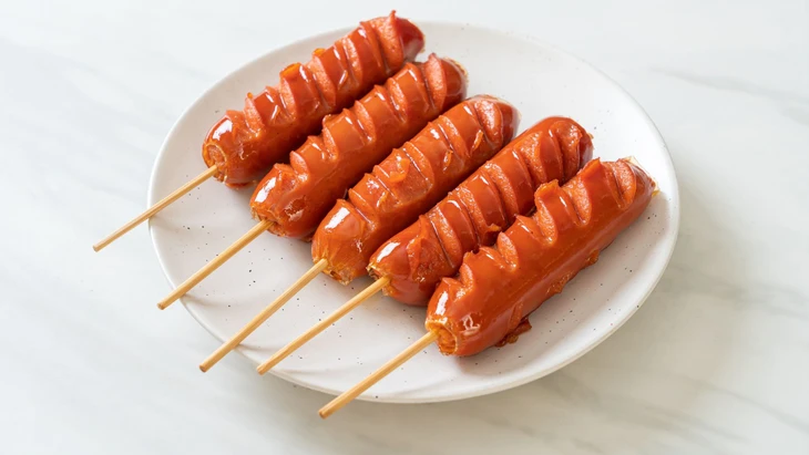 5 loại thực phẩm tuyệt đối không nên nấu ngay sau khi lấy từ tủ đông - Ảnh 2.