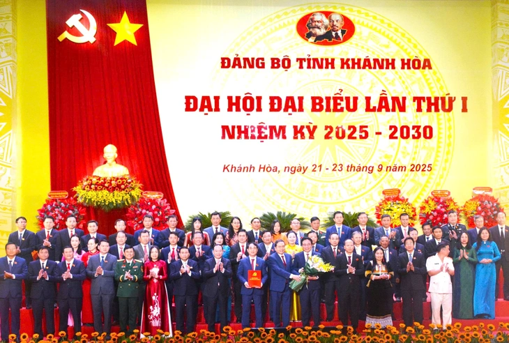 Khánh Hòa: Ông Nghiêm Xuân Thành làm Bí thư Tỉnh ủy, chỉ định thêm 2 phó bí thư Tỉnh ủy khóa mới - Ảnh 2. Ông Nghiêm Xuân Thành làm Bí thư Tỉnh ủy Khánh Hòa, chỉ định thêm 2 phó bí thư Tỉnh ủy khóa mới - Ảnh 2.