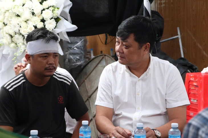Lãnh đạo TP.HCM thăm gia đình 3 mẹ con bị ô tô tông tử vong - Ảnh 2.