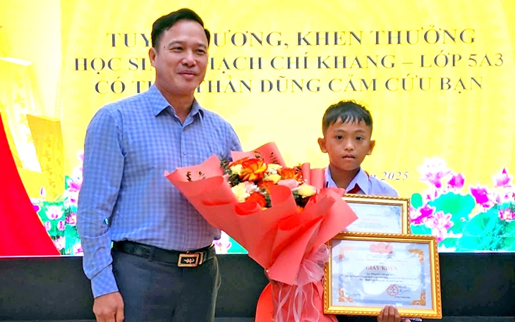 Tình tiết mới vụ thảm án tại Đắk Lắk: Gây án xong, nghi phạm ung dung hít ma túy trong nhà nạn nhân- Ảnh 2.