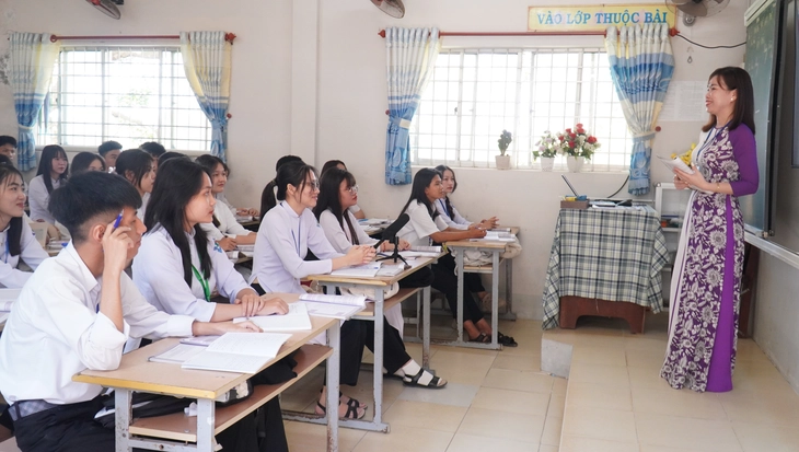 Cà Mau thiếu hơn 1.520 viên chức ngành giáo dục sau sáp nhập  - Ảnh 1.