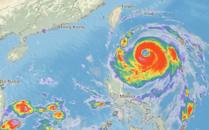 1 người chết và 7 người bị thương do lở đất khi siêu bão Ragasa 'quần thảo' Philippines - Ảnh 5.