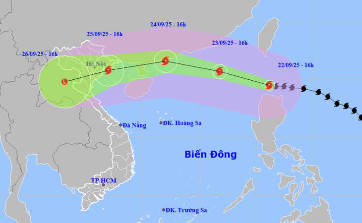 Ragasa vào Biển Đông đêm nay, dự báo 25-9 là thời điểm mưa to gió mạnh nhất ở Quảng Ninh - Hà Tĩnh - Ảnh 1.