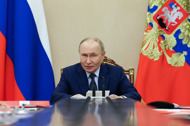 Ông Putin đề xuất gia hạn hiệp ước kiểm soát vũ khí hạt nhân với Mỹ - Ảnh 1.
