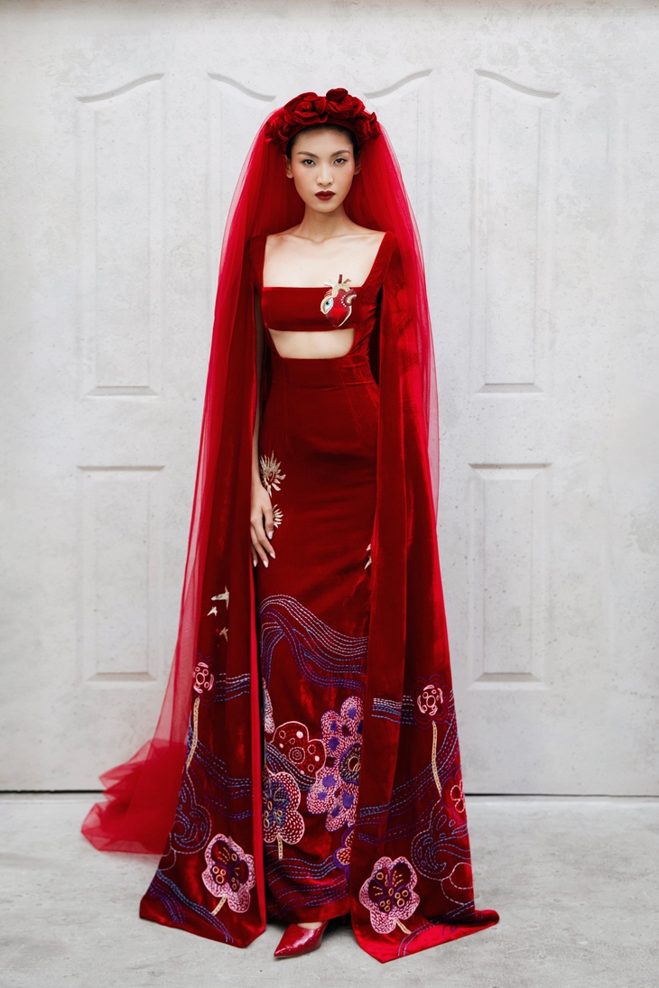 Nhà thiết kế Hà Linh Thư trở lại Paris tổ chức show thời trang - Ảnh 18.
