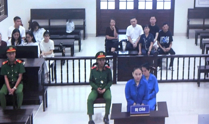 Cô gái 20 tuổi cùng đồng phạm nhận án chung thân vì đưa 30kg ma túy vào TP.HCM - Ảnh 1.