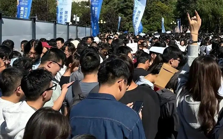 Thế hệ ‘nghỉ ngơi’ ở Hàn Quốc: Hơn 700.000 thanh niên không tìm việc, gây thiệt hại kinh tế lớn - Ảnh 3.