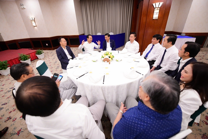  Mong có 'đàn chim Việt' sánh vai 'đại bàng' thế giới - Ảnh 3.