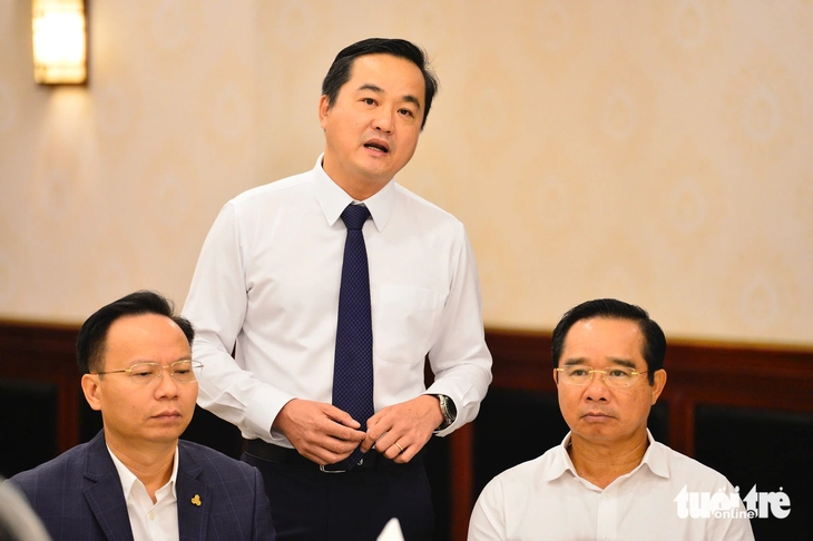 Chủ tịch UBND TP.HCM ăn sáng cùng chuyên gia: Mong có 'đàn chim Việt' sánh vai 'đại bàng' thế giới - Ảnh 6.