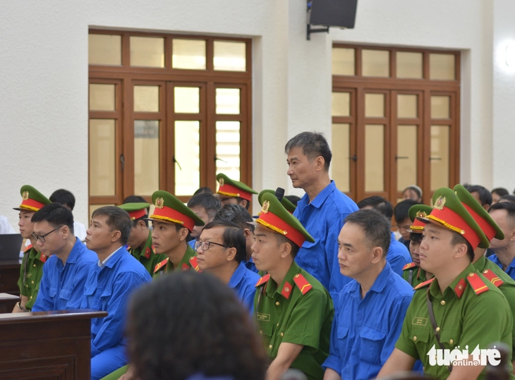 Chủ tịch Tập đoàn Tuấn Ân cùng 2 cựu giám đốc điện lực hầu tòa- Ảnh 2.