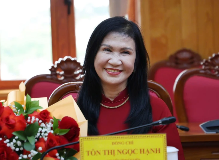 Nguyên Phó chủ tịch UBND tỉnh Đắk Nông Tôn Thị Ngọc Hạnh nghỉ hưu - Ảnh 1.