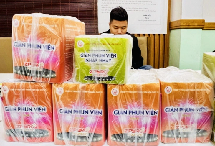 Đề xuất doanh nghiệp thuộc Bộ Công an được nghiên cứu, sản xuất pháo hoa nổ - Ảnh 1.