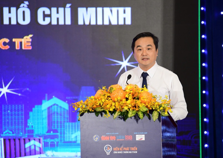Tận dụng đúng lợi thế, TP.HCM sẽ thành 'rồng ba đầu' mạnh mẽ - Ảnh 2.