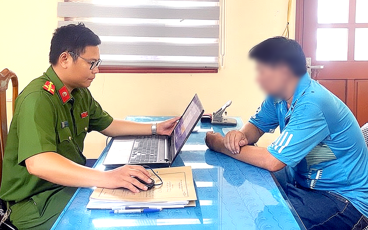 Xử phạt tài xế đuổi đánh hành khách trên quốc lộ 1 - Ảnh 1.