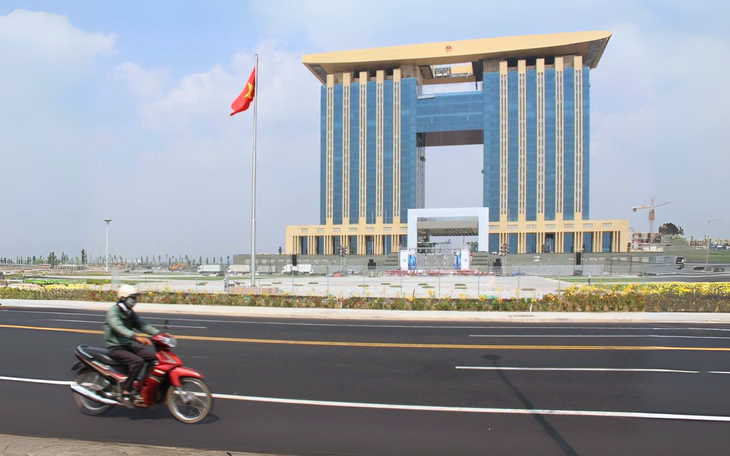 Tòa tháp Trung tâm hành chính Bình Dương có thể thành Trung tâm khoa học TP.HCM - Ảnh 1.