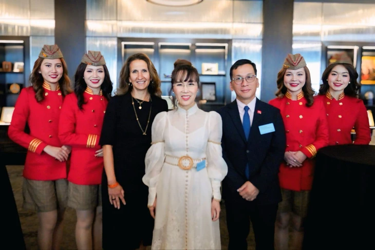 Tỉ phú Nguyễn Thị Phương Thảo gặp Chủ tịch NYSE - Ảnh 1.
