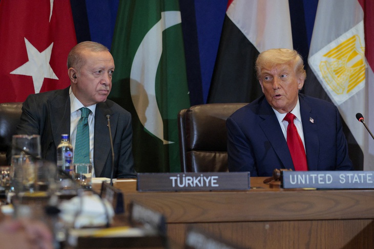 Báo Mỹ: Trước nguy cơ Hiệp định Abraham sụp đổ, ông Trump hứa không để Israel sáp nhập Bờ Tây - Ảnh 1.