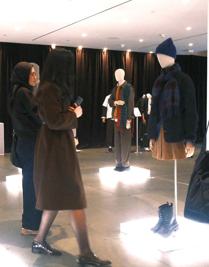 Uniqlo và 'Lifewear': Bài học cho ngành dệt may Việt Nam - Ảnh 3.