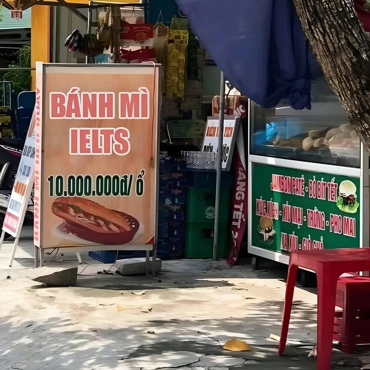 Ảnh vui 24-9: Hết hồn bánh mì IELTS - 10.000.000 đồng/ổ - Ảnh 1.