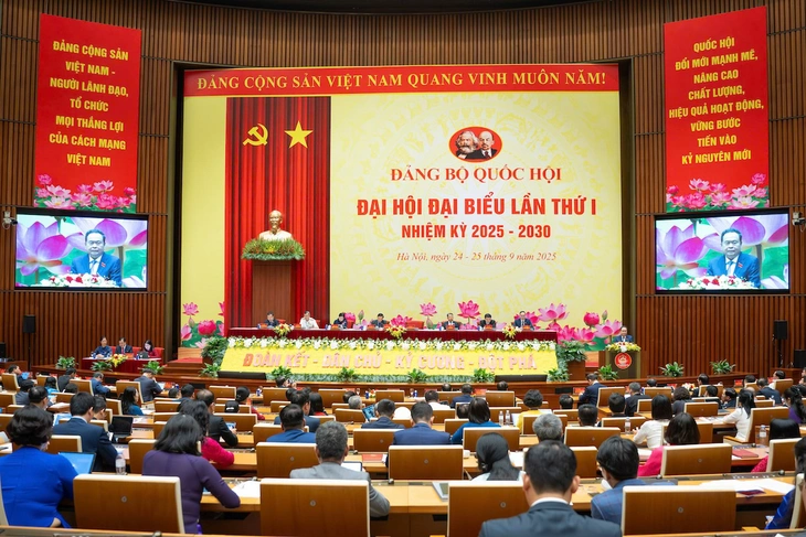 Chủ tịch Quốc hội: Chọn cán bộ 'có lên, có xuống, có vào, có ra' - Ảnh 2.