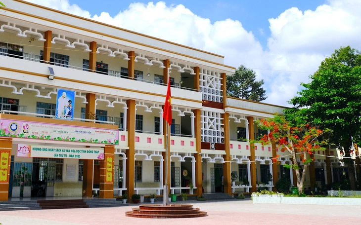 Đồng loạt khởi công xây trường nội trú liên cấp tại các xã biên giới - Ảnh 2.