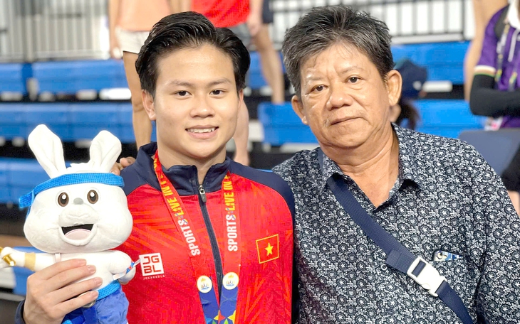 VĐV Khánh Phong: 'Khó khăn lớn nhất của tôi ở SEA Games là không có ba' - Ảnh 3.