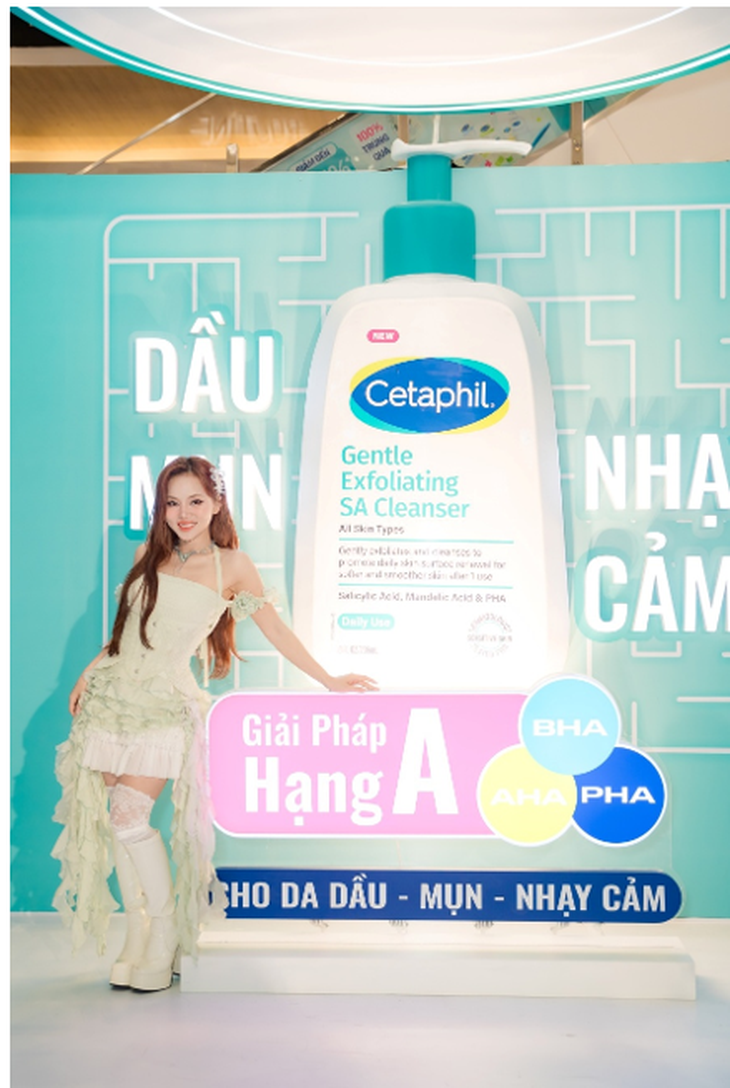 Cetaphil SA Cleanser - Giải pháp cho da dầu, mụn, nhạy cảm - Ảnh 1.