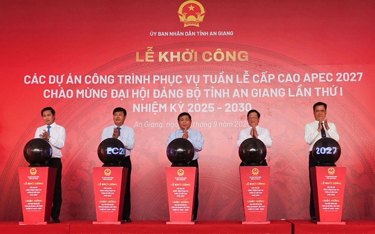 Chủ tịch nước dự APEC:  - Ảnh 2.