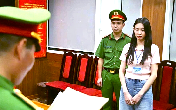 Hoa hậu Thùy Tiên  - Ảnh 2.