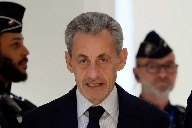 Cựu Tổng thống Pháp Sarkozy bị kết tội nhận tiền từ nước ngoài - Ảnh 1.