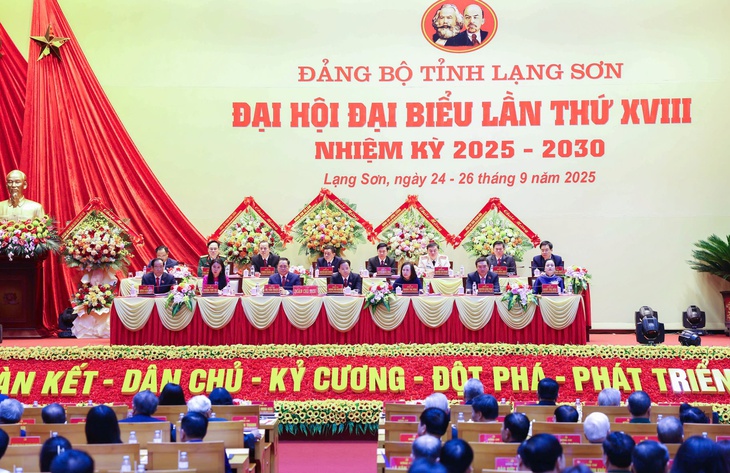 Lạng Sơn cần trở thành trung tâm xuất nhập khẩu, logistics của cả nước - Ảnh 2.