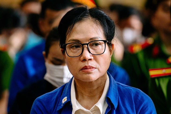 Cựu Tổng giám đốc SJC Lê Thúy Hằng nói phạm tội vì 'lo cho đời sống anh em' - Ảnh 1.