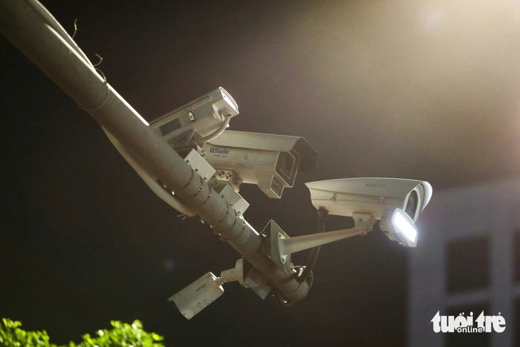 2 camera AI phát hiện 1.798 vi phạm trong nửa ngày: Sẽ lắp thêm hàng ngàn camera trên cả nước - Ảnh 1.