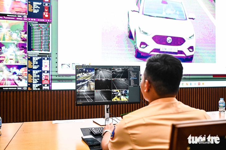 2 camera AI phát hiện 1.798 vi phạm trong nửa ngày: Sẽ lắp thêm hàng ngàn camera trên cả nước - Ảnh 8.