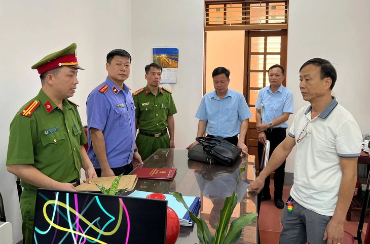 Bắt chủ tịch hội đồng quản trị Công ty cổ phần Đường sắt Vĩnh Phú - Ảnh 2.