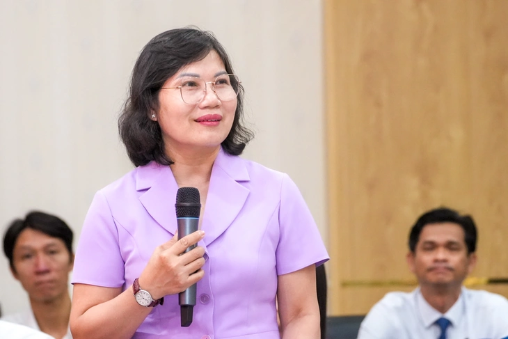 Hiện mỗi công chức phải đảm nhiệm 4-9 nhiệm vụ - Ảnh 2.