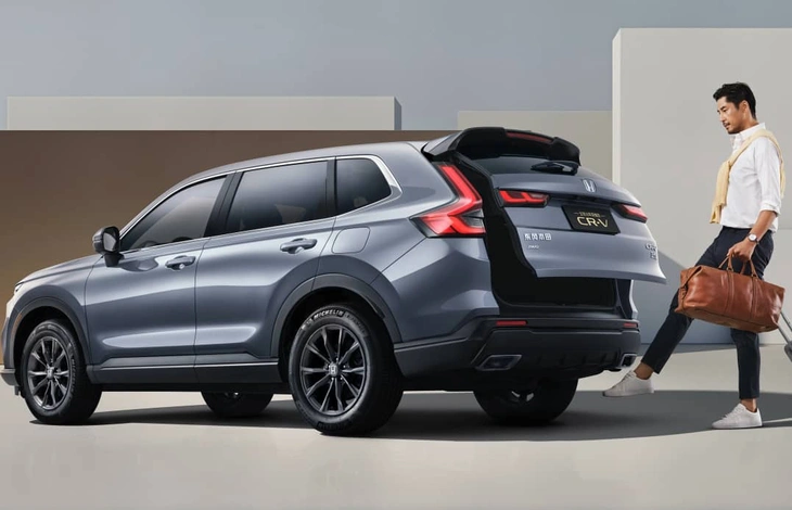 Honda CR-V ra bản kỷ niệm 30 năm, có thể lái rảnh tay một lúc trên cao tốc - Ảnh 13.
