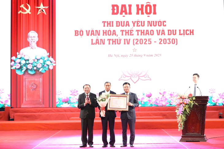 Tập trung xây dựng dự thảo nghị quyết về chấn hưng và phát triển văn hóa - Ảnh 4.