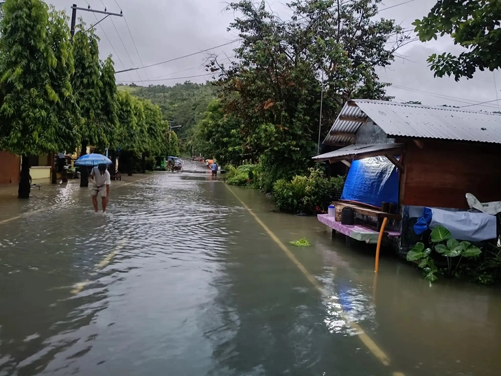 Philippines tan hoang khi bão Bualoi quét qua- Ảnh 1.