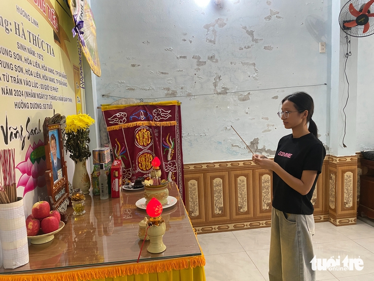 Một mình trong ngôi nhà không còn cha mẹ, cô gái Đà Nẵng kiên cường vào Đại học Duy Tân - Ảnh 3.