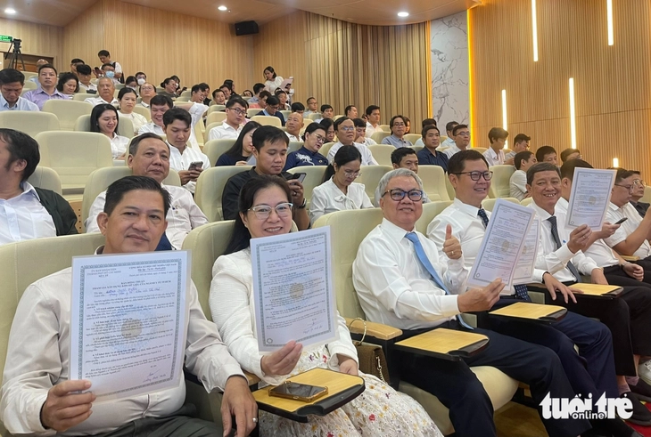 Phó bí thư Nguyễn Phước Lộc: TP.HCM đã vượt qua thách thức, hoàn thành bệnh án điện tử trước 30-9 - Ảnh 1.
