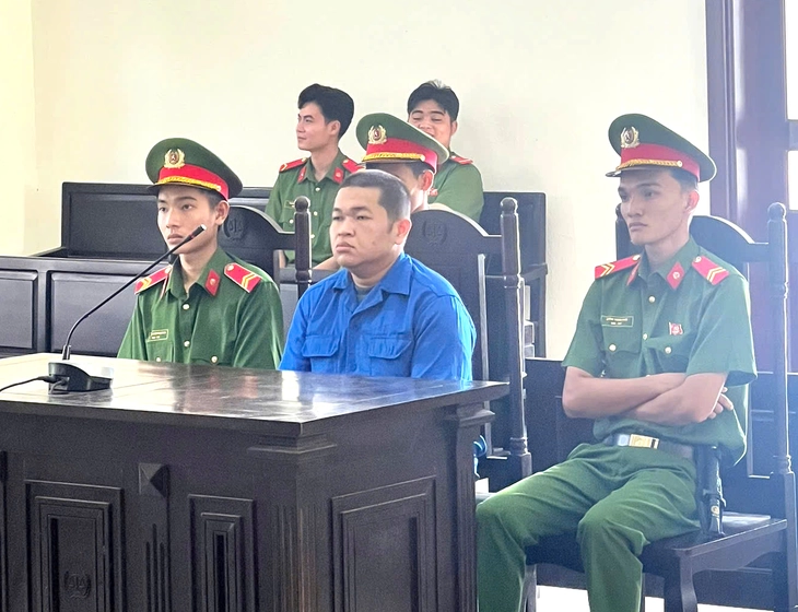 Vay tiền qua app đổ nợ, giả danh trợ lý giám đốc huy động vốn buôn thanh long lừa hơn 63 tỉ đồng - Ảnh 1.