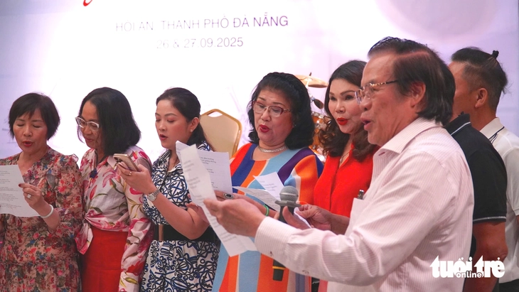 Cuộc hội ngộ đặc biệt tại phố cổ Hội An: Chào đón 78 nhà hảo tâm Tiếp sức đến trường đất Quảng - Ảnh 10.