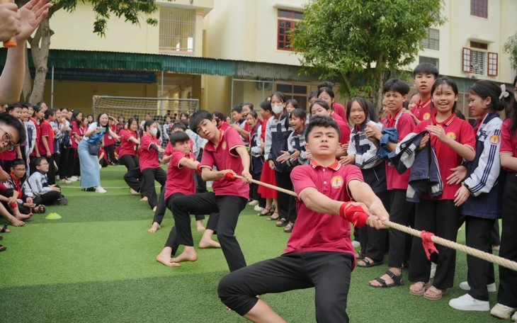 Hơn 90% học sinh nữ 11-17 tuổi ở Việt Nam thiếu vận động - Ảnh 2.